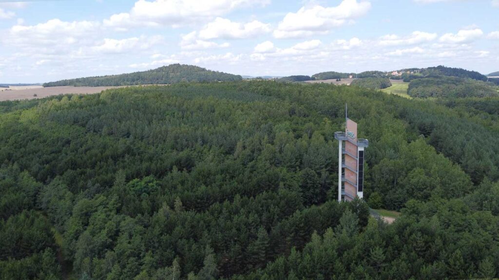 Aussichtsturm Berzdorfer See Blick auf Jauernick buschbach Aussichtsturm Berzdorfer See Blick auf Jauernick buschbach