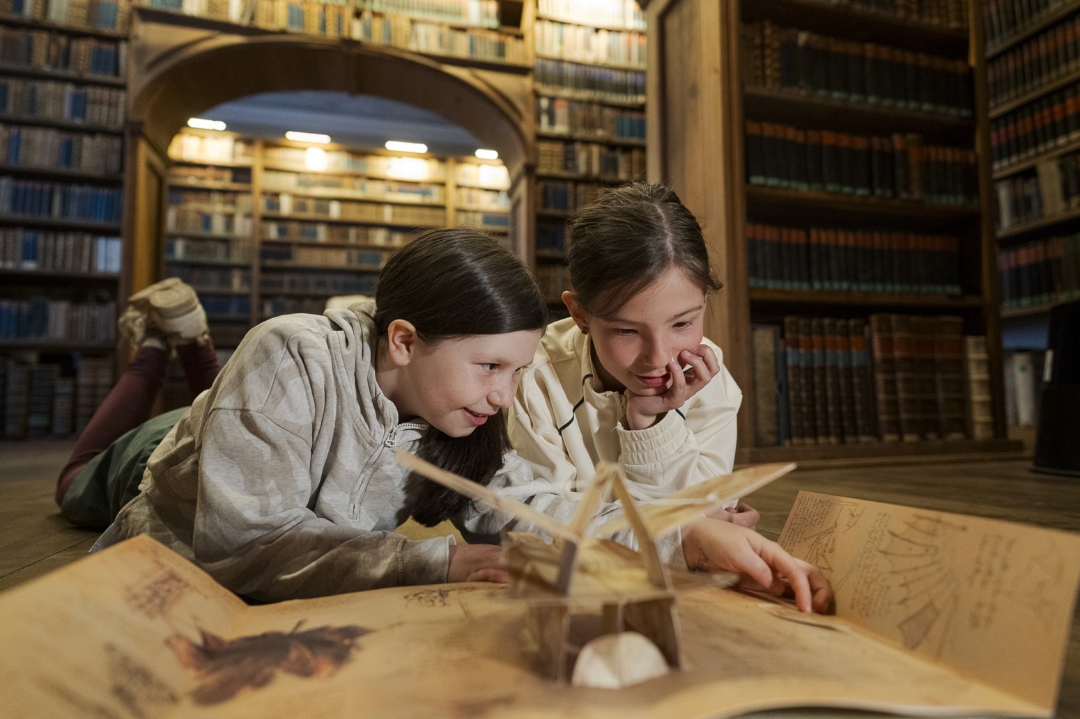 Ferienprogramm „Bücherwürmer im Bibliothekssaal“ im Barockhaus Görlitz