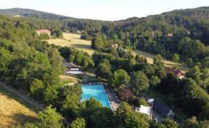 Gebirgsbad Jonsdorf – Das erfrischende Freibad im Zittauer Gebirge