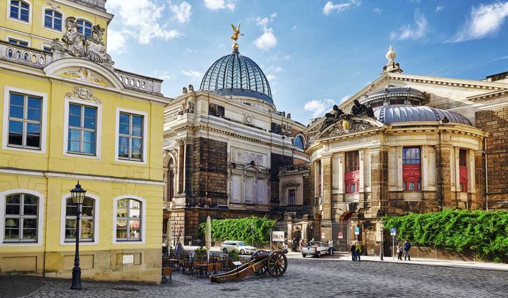 Residenzschloss: Historisches und Neues Grünes Gewölbe