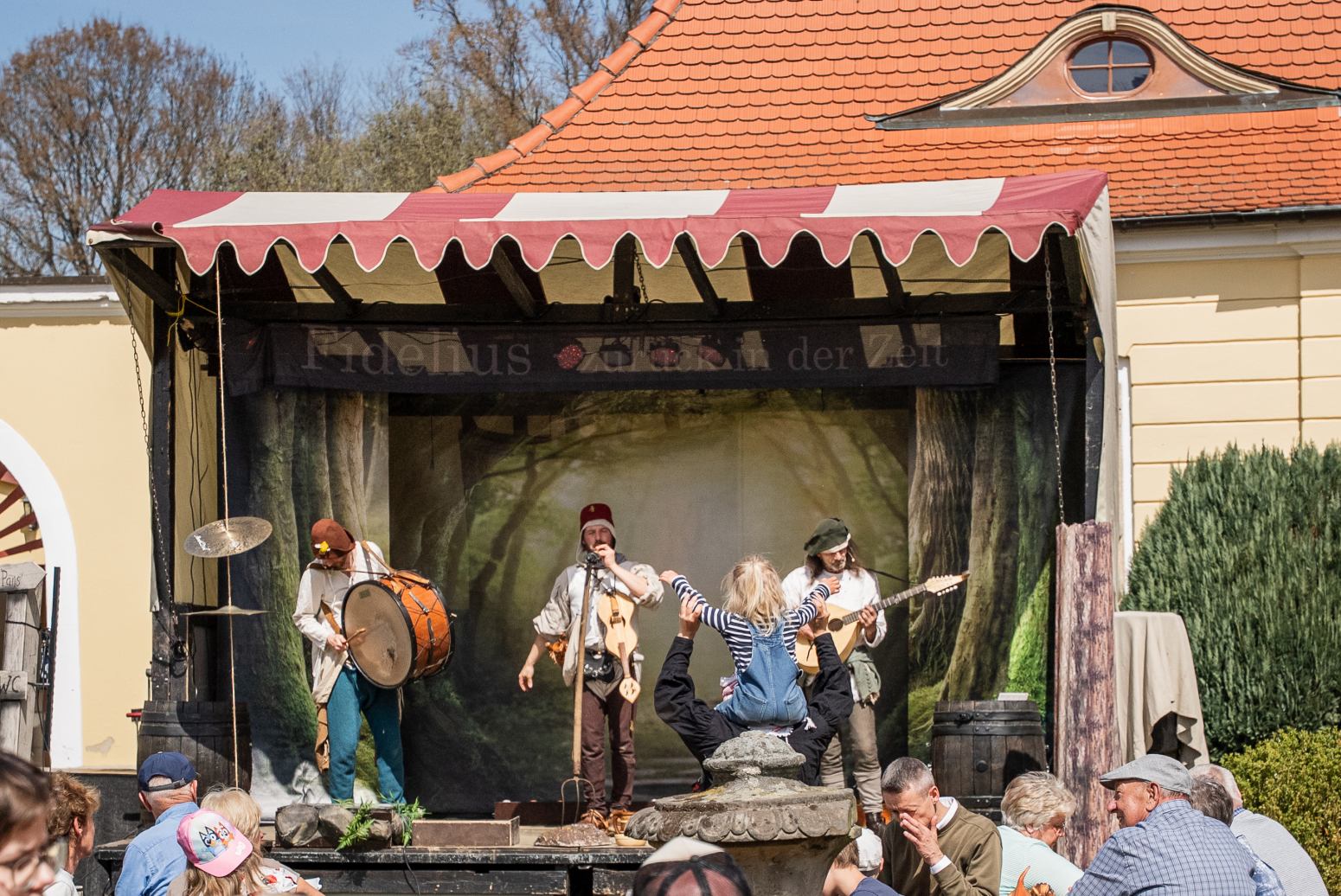 Koenigshain Schloss Mittelalterfest 15 1