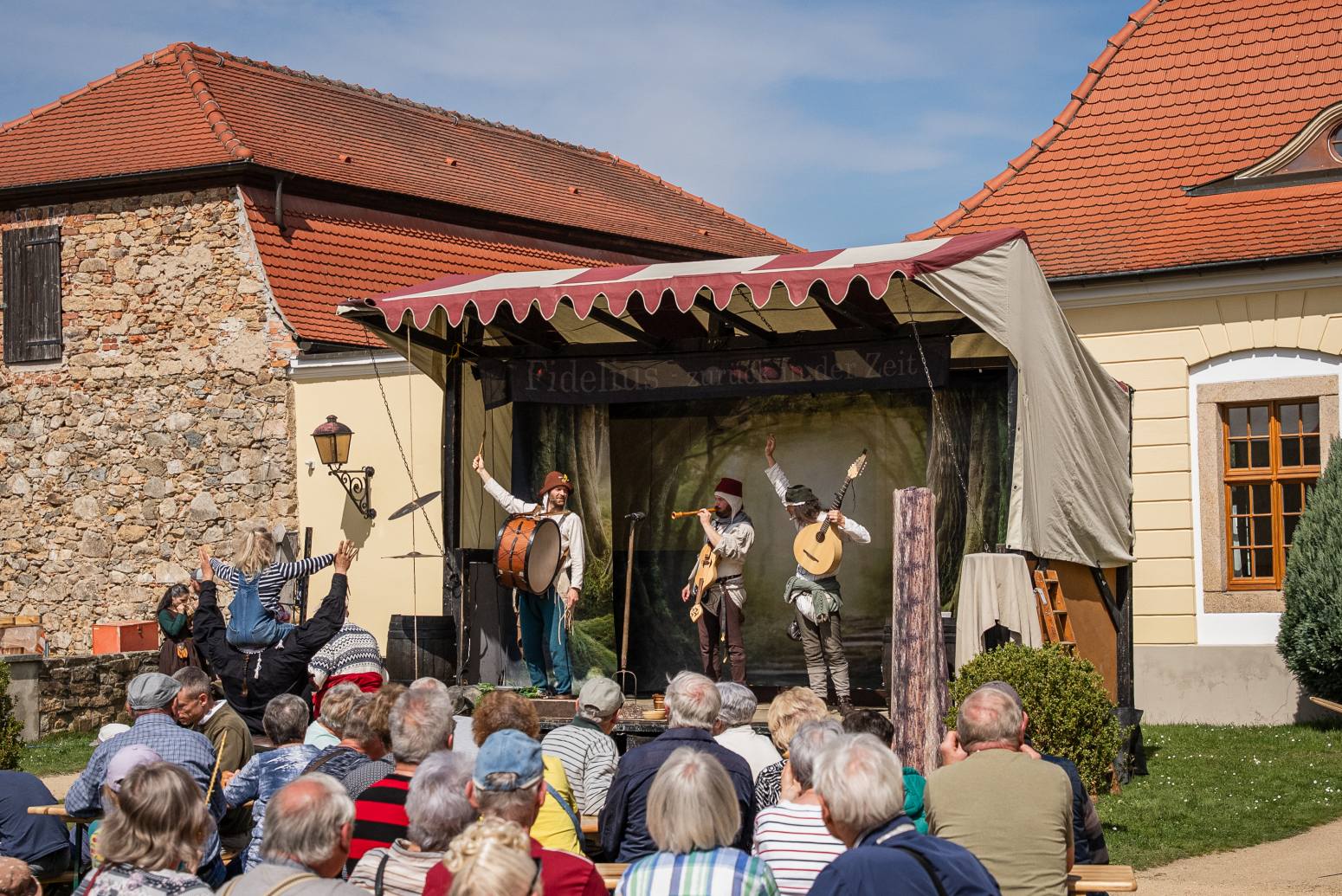 Koenigshain Schloss Mittelalterfest 17