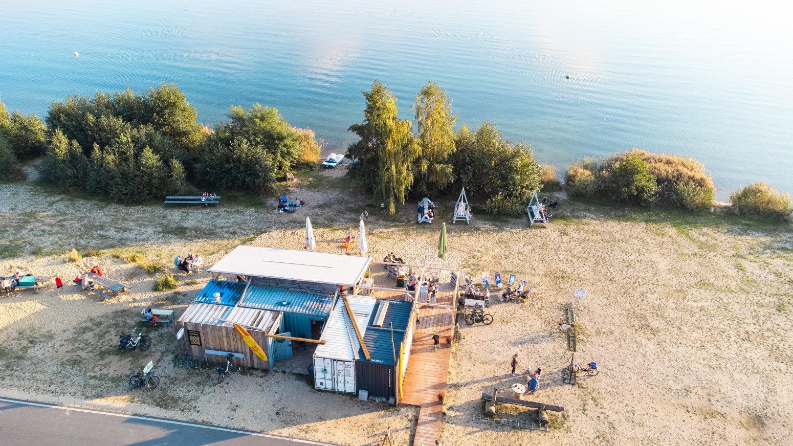 Strandbar Görlitz am Nordstrand des Berzdorfer Sees