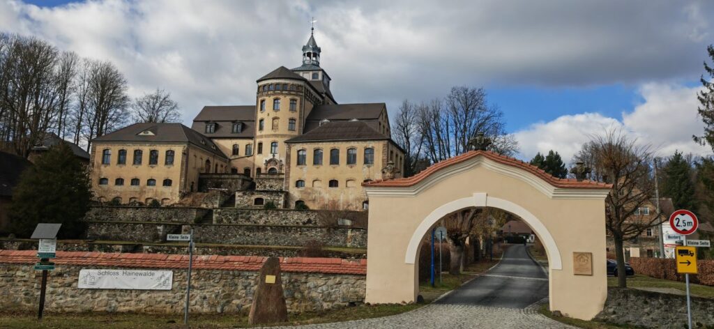 schloss hainewalde zufahrt schloss hainewalde zufahrt