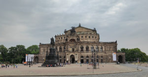Semperoper in Dresden besuchen: Führungen & Tickets